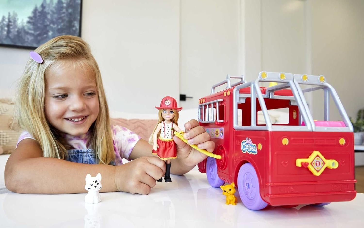 Barbie Chelsea Can Be Doll & Toy Fire Truck Playset - Image 4